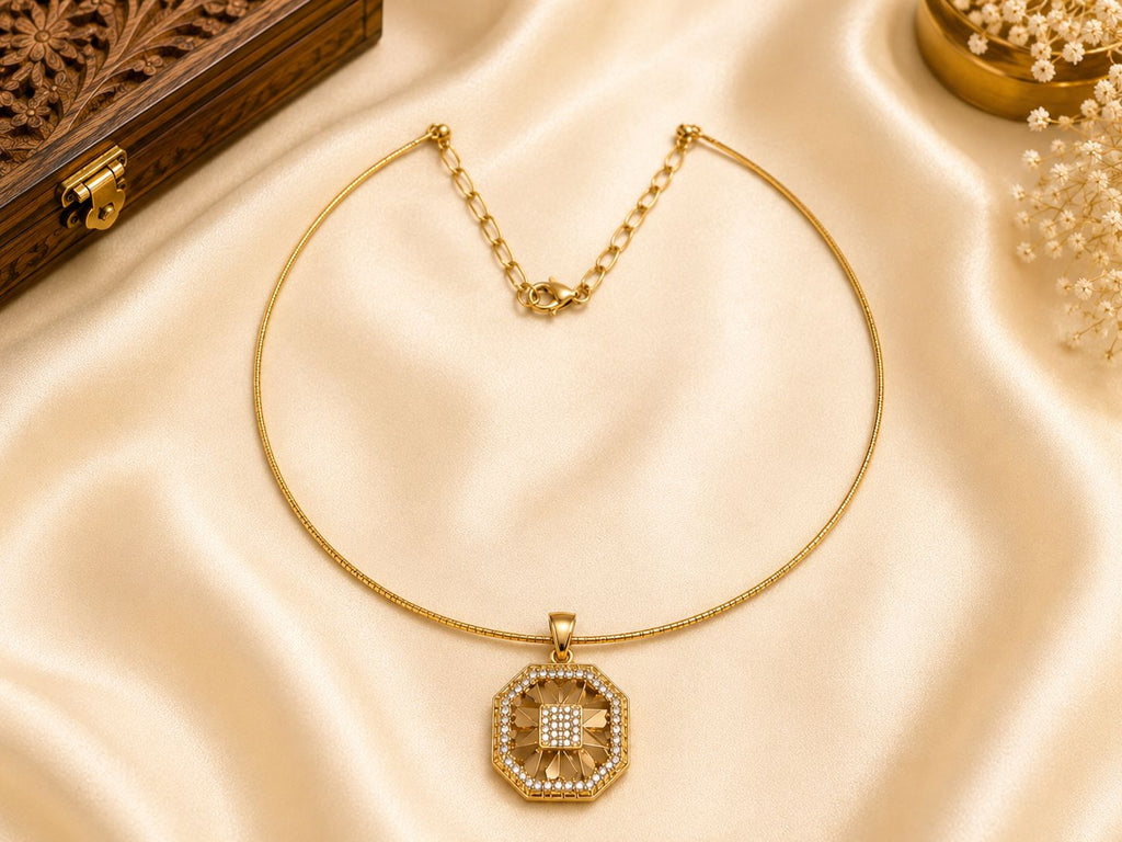 The Octa-Glow Kanti Necklace