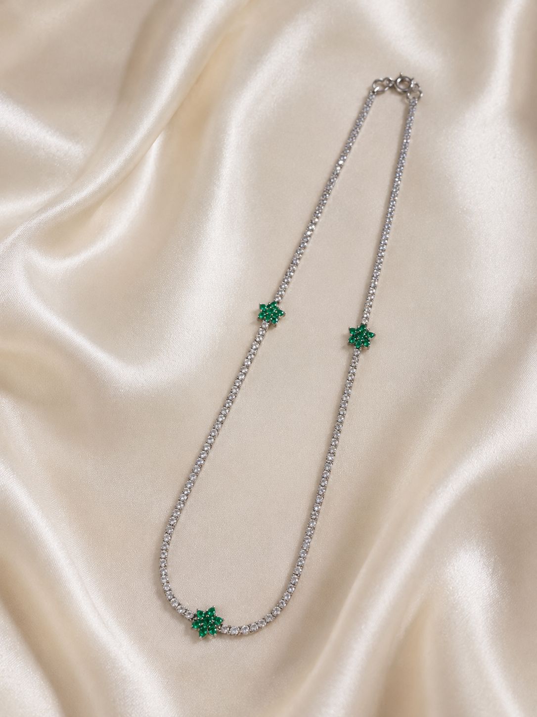 The Emerald Blossom Chain