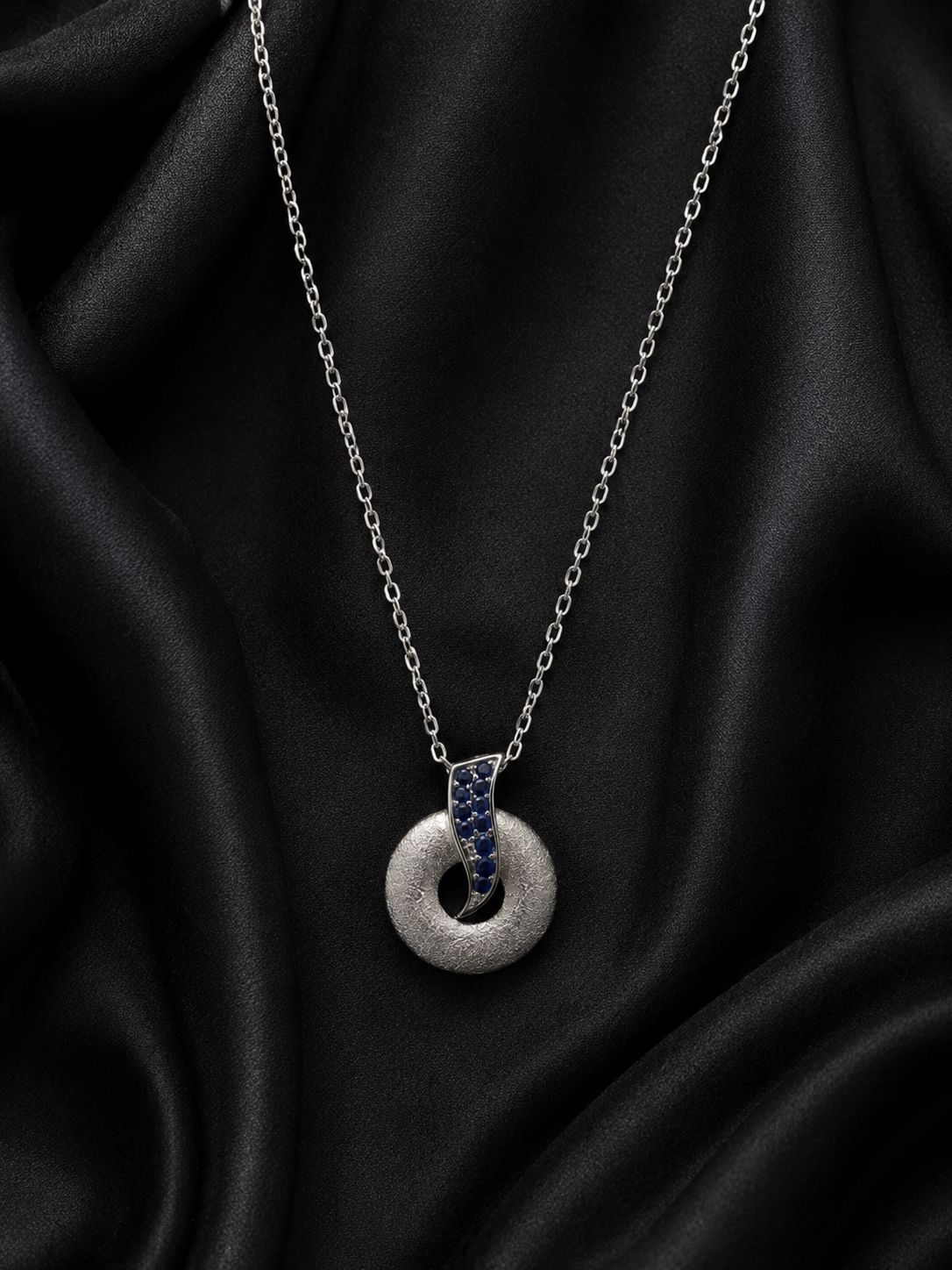 Indigo Vortex Chain