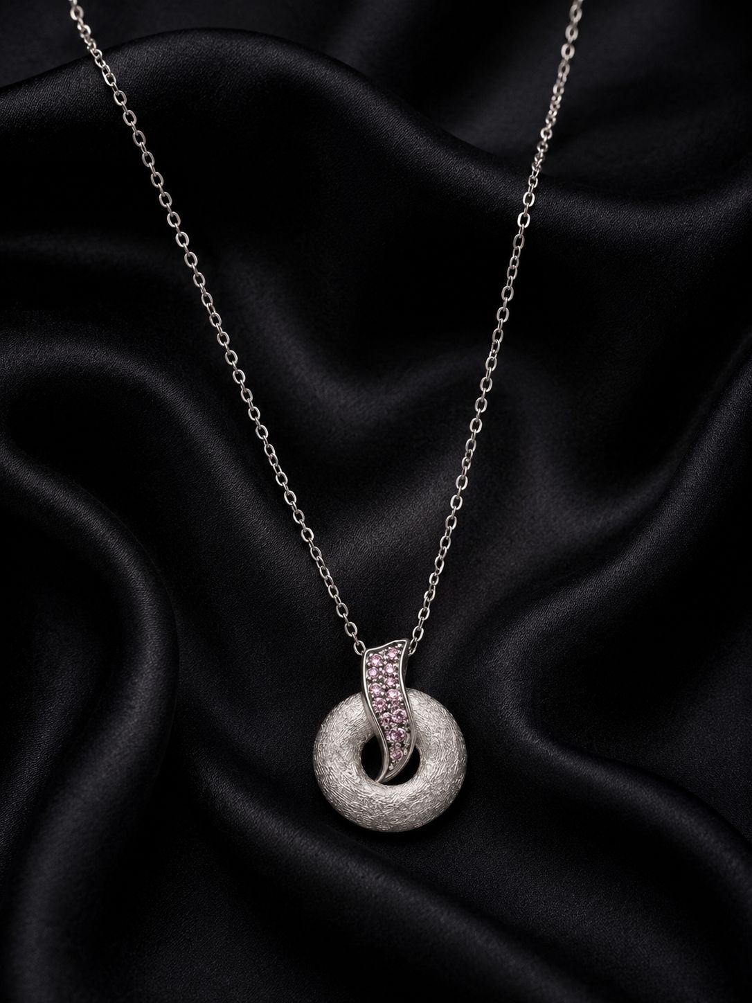 Blush Vortex Chain