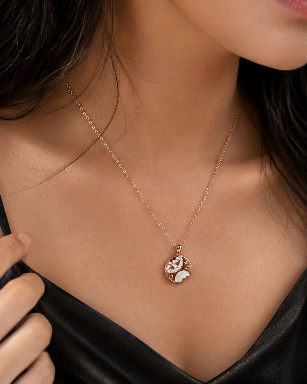 Stardust Medallion Chain