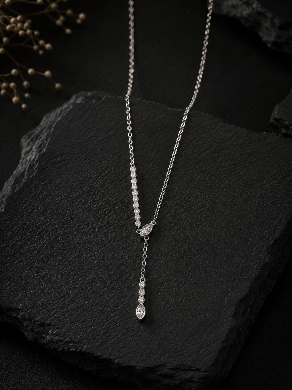 Serendipity Knot Chain